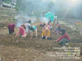 PERSIAPAN LAHAN KEGIATAN B2SA KALURAHAN KARANGMOJO